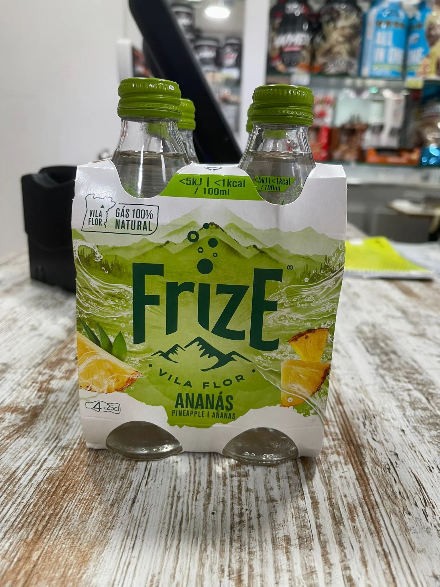 FrizE Ananás 4x25cl — Bacallá Fit, Sant Feliu de Llobregat
